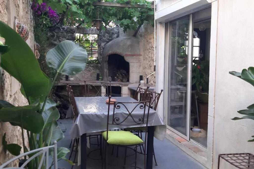 Maison Cuxac-dʼAude Exteriör bild