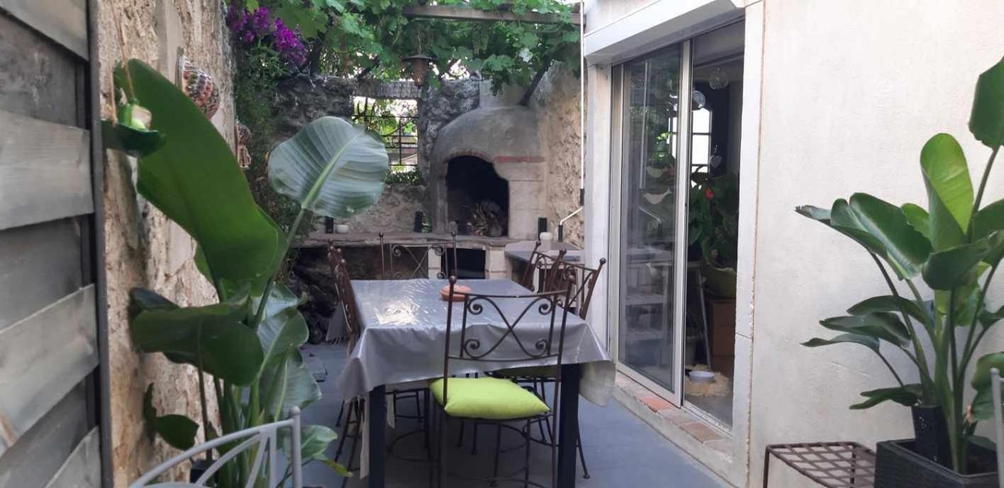 Maison Cuxac-dʼAude Exteriör bild
